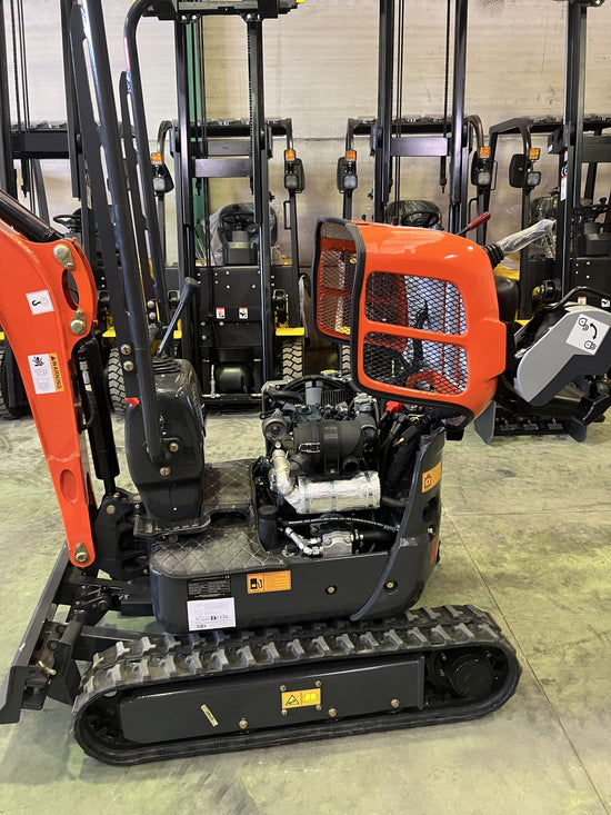 Mini Escavadeira 1200 kg Motor Kubota 3 Cilindros com Lagartas Retráteis de 74 cm