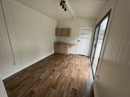 Unidade Residencial / Unidade de Escritório de 24 m2 ( Ref: 42290 )