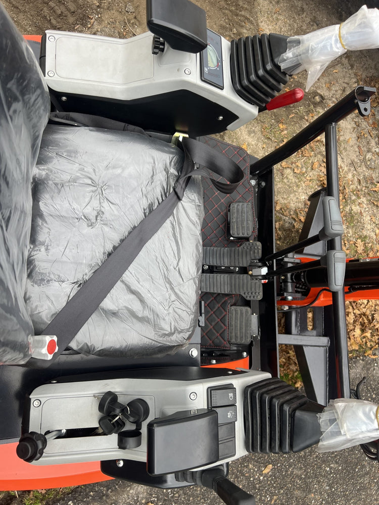 Mini Escavadeira Giratória Baimse de 2500 kg, Motor Kubota D1105 de 3 Cilindros
