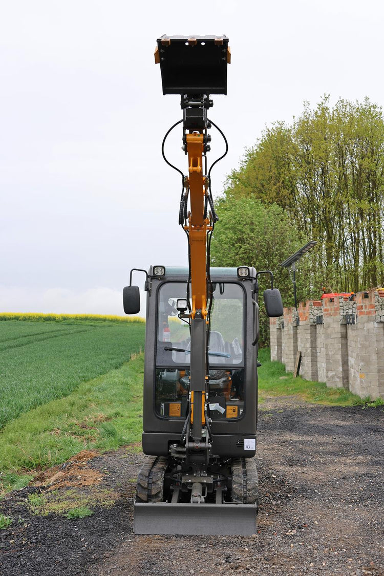 Miniescavadeira APS KME20