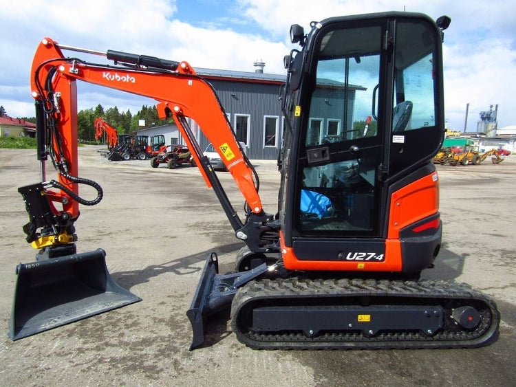 Miniescavadeira Kubota U27-4 NOVA de 2,7 T